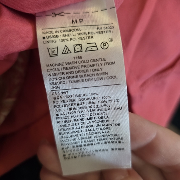 Banana Republic Pink Ruffled Long Sleeve Blouse - Picture 4 of 4